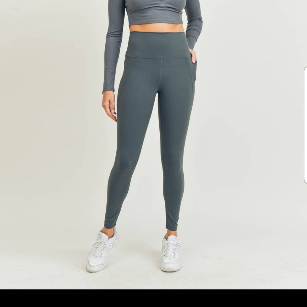 Tapered Band Essential Solid Highwaist Legging